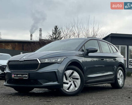 Серый Шкода Enyaq iV, объемом двигателя 0 л и пробегом 65 тыс. км за 22000 $, фото 2 на Automoto.ua