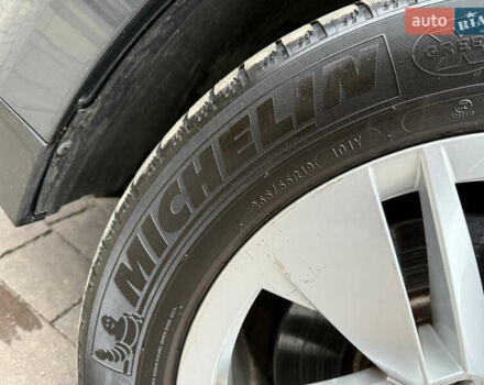 Серый Шкода Enyaq iV, объемом двигателя 0 л и пробегом 190 тыс. км за 21600 $, фото 96 на Automoto.ua