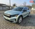 Серый Шкода Enyaq iV, объемом двигателя 0 л и пробегом 77 тыс. км за 21800 $, фото 2 на Automoto.ua
