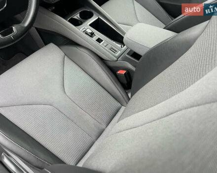 Серый Шкода Enyaq iV, объемом двигателя 0 л и пробегом 65 тыс. км за 22000 $, фото 29 на Automoto.ua