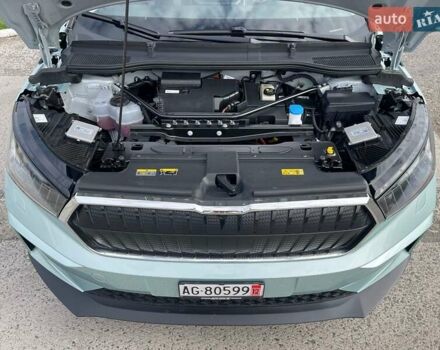 Серый Шкода Enyaq iV, объемом двигателя 0 л и пробегом 34 тыс. км за 22990 $, фото 51 на Automoto.ua