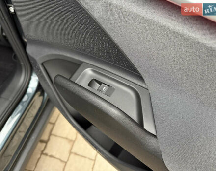 Серый Шкода Enyaq iV, объемом двигателя 0 л и пробегом 190 тыс. км за 21600 $, фото 82 на Automoto.ua