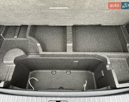 Серый Шкода Enyaq iV, объемом двигателя 0 л и пробегом 190 тыс. км за 21600 $, фото 79 на Automoto.ua