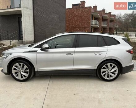 Серый Шкода Enyaq iV, объемом двигателя 0 л и пробегом 189 тыс. км за 19999 $, фото 17 на Automoto.ua