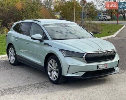 Серый Шкода Enyaq iV, объемом двигателя 0 л и пробегом 34 тыс. км за 22990 $, фото 1 на Automoto.ua