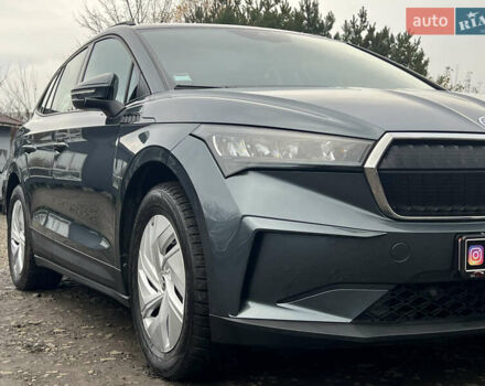 Серый Шкода Enyaq iV, объемом двигателя 0 л и пробегом 65 тыс. км за 22000 $, фото 8 на Automoto.ua