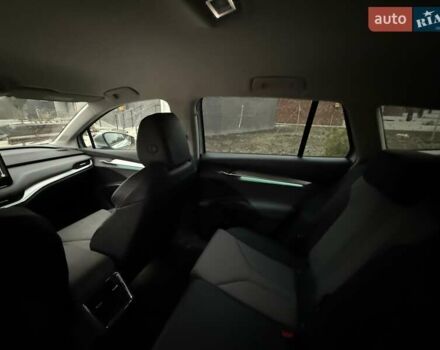 Серый Шкода Enyaq iV, объемом двигателя 0 л и пробегом 189 тыс. км за 19999 $, фото 29 на Automoto.ua