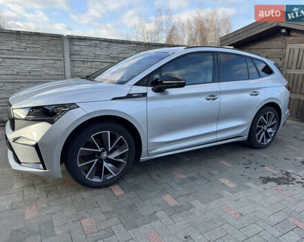 Серый Шкода Enyaq iV, объемом двигателя 0 л и пробегом 202 тыс. км за 25950 $, фото 7 на Automoto.ua