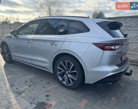 Серый Шкода Enyaq iV, объемом двигателя 0 л и пробегом 202 тыс. км за 25950 $, фото 3 на Automoto.ua