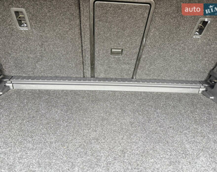 Сірий Шкода Enyaq iV, об'ємом двигуна 0 л та пробігом 169 тис. км за 24600 $, фото 75 на Automoto.ua