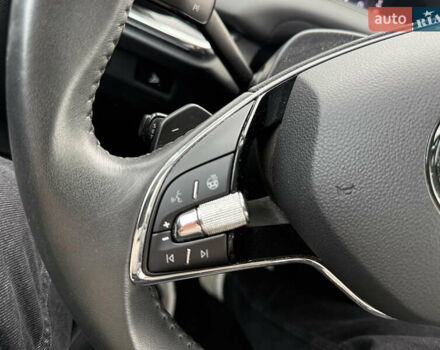 Сірий Шкода Enyaq iV, об'ємом двигуна 0 л та пробігом 169 тис. км за 24600 $, фото 58 на Automoto.ua