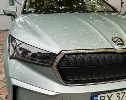 Серый Шкода Enyaq iV, объемом двигателя 0 л и пробегом 78 тыс. км за 27900 $, фото 3 на Automoto.ua