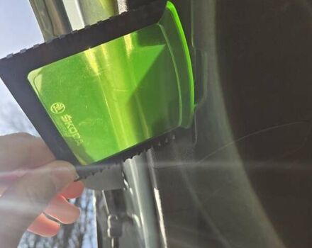 Сірий Шкода Enyaq iV, об'ємом двигуна 0 л та пробігом 70 тис. км за 24200 $, фото 1 на Automoto.ua