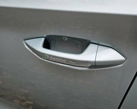 Сірий Шкода Enyaq iV, об'ємом двигуна 0 л та пробігом 70 тис. км за 24200 $, фото 18 на Automoto.ua