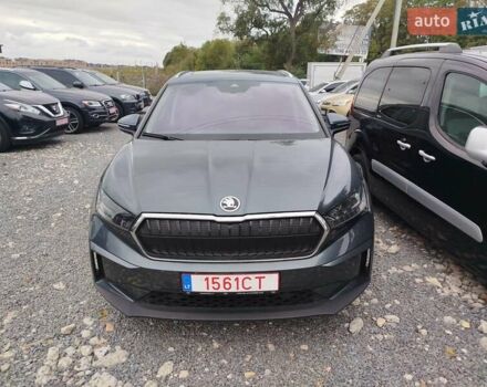 Серый Шкода Enyaq iV, объемом двигателя 0 л и пробегом 180 тыс. км за 22222 $, фото 16 на Automoto.ua