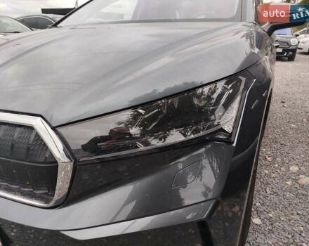 Серый Шкода Enyaq iV, объемом двигателя 0 л и пробегом 180 тыс. км за 22222 $, фото 2 на Automoto.ua