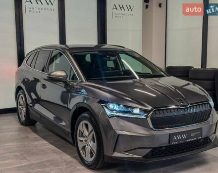 Серый Шкода Enyaq iV, объемом двигателя 0 л и пробегом 135 тыс. км за 26900 $, фото 6 на Automoto.ua