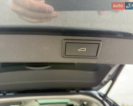 Сірий Шкода Enyaq iV, об'ємом двигуна 0 л та пробігом 169 тис. км за 24600 $, фото 80 на Automoto.ua