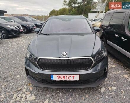 Серый Шкода Enyaq iV, объемом двигателя 0 л и пробегом 180 тыс. км за 22222 $, фото 1 на Automoto.ua