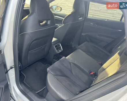 Серый Шкода Enyaq iV, объемом двигателя 0 л и пробегом 202 тыс. км за 25950 $, фото 11 на Automoto.ua