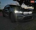 Серый Шкода Enyaq iV, объемом двигателя 0 л и пробегом 41 тыс. км за 33800 $, фото 1 на Automoto.ua