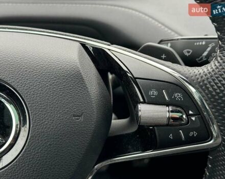 Серый Шкода Enyaq iV, объемом двигателя 0 л и пробегом 46 тыс. км за 31690 $, фото 35 на Automoto.ua