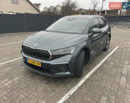 Серый Шкода Enyaq iV, объемом двигателя 0 л и пробегом 105 тыс. км за 23800 $, фото 1 на Automoto.ua