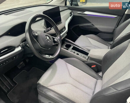 Серый Шкода Enyaq iV, объемом двигателя 0 л и пробегом 105 тыс. км за 23800 $, фото 8 на Automoto.ua