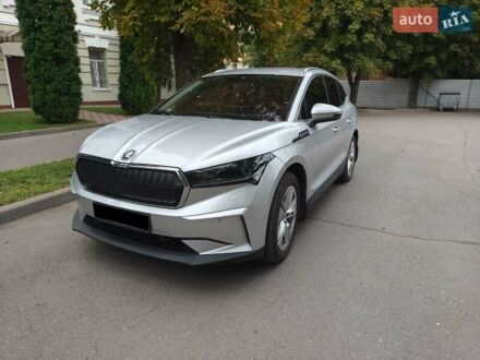 Серый Шкода Enyaq iV, объемом двигателя 0 л и пробегом 43 тыс. км за 29000 $, фото 1 на Automoto.ua