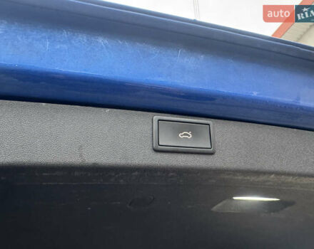 Синий Шкода Enyaq iV, объемом двигателя 0 л и пробегом 280 тыс. км за 17800 $, фото 40 на Automoto.ua