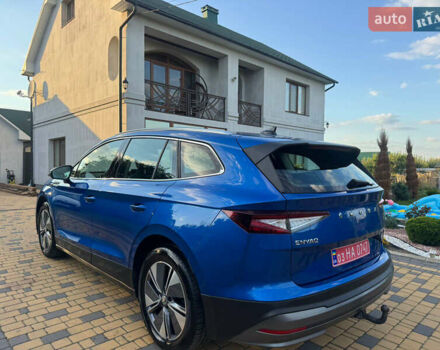 Синий Шкода Enyaq iV, объемом двигателя 0 л и пробегом 82 тыс. км за 22800 $, фото 3 на Automoto.ua