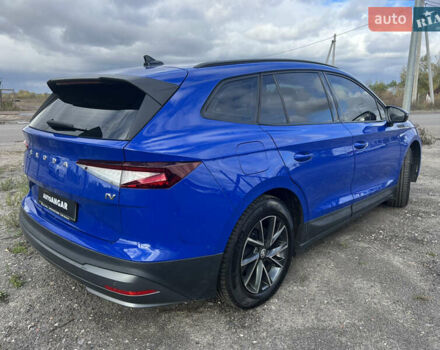 Синий Шкода Enyaq iV, объемом двигателя 0 л и пробегом 97 тыс. км за 19900 $, фото 2 на Automoto.ua