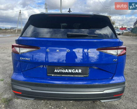 Синий Шкода Enyaq iV, объемом двигателя 0 л и пробегом 97 тыс. км за 19900 $, фото 5 на Automoto.ua