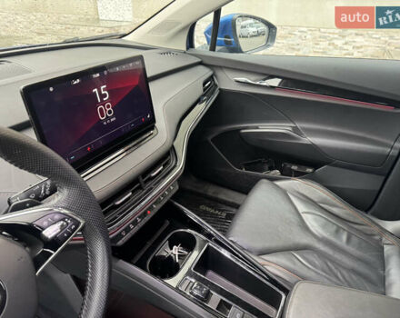 Синий Шкода Enyaq iV, объемом двигателя 0 л и пробегом 280 тыс. км за 17800 $, фото 26 на Automoto.ua