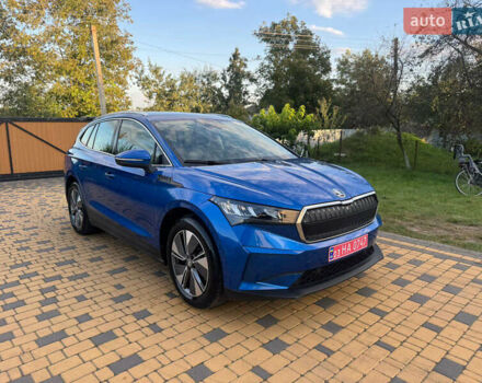 Синий Шкода Enyaq iV, объемом двигателя 0 л и пробегом 82 тыс. км за 22800 $, фото 7 на Automoto.ua