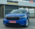 Синий Шкода Enyaq iV, объемом двигателя 0 л и пробегом 47 тыс. км за 22500 $, фото 1 на Automoto.ua