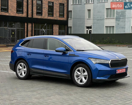 Синий Шкода Enyaq iV, объемом двигателя 0 л и пробегом 130 тыс. км за 22500 $, фото 5 на Automoto.ua
