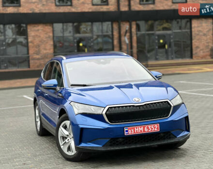 Синий Шкода Enyaq iV, объемом двигателя 0 л и пробегом 130 тыс. км за 22500 $, фото 1 на Automoto.ua