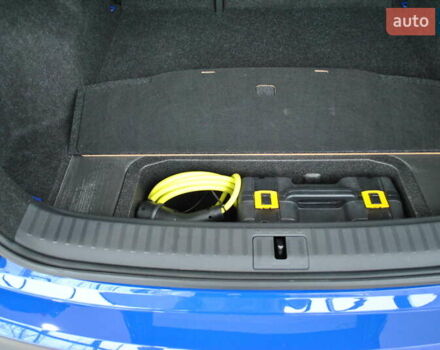 Синій Шкода Enyaq iV, об'ємом двигуна 0 л та пробігом 20 тис. км за 24200 $, фото 81 на Automoto.ua