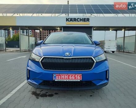 Синий Шкода Enyaq iV, объемом двигателя 0 л и пробегом 47 тыс. км за 22500 $, фото 1 на Automoto.ua