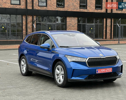 Синий Шкода Enyaq iV, объемом двигателя 0 л и пробегом 130 тыс. км за 22500 $, фото 4 на Automoto.ua