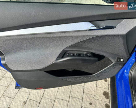 Синий Шкода Enyaq iV, объемом двигателя 0 л и пробегом 98 тыс. км за 26900 $, фото 36 на Automoto.ua