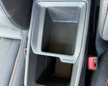 Синий Шкода Enyaq iV, объемом двигателя 0 л и пробегом 77 тыс. км за 29900 $, фото 29 на Automoto.ua