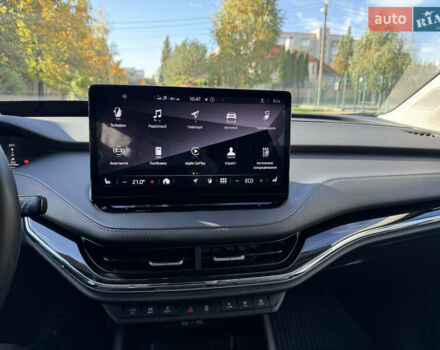 Шкода Enyaq iV 2023 в Луцке на Automoto.ua Синий Шкода Enyaq iV, объемом двигателя 0 л и пробегом 25 тыс. км за 31200 $, фото 28 на Automoto.ua