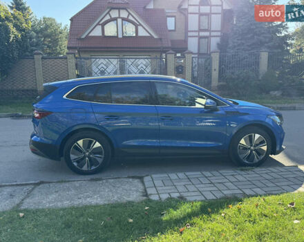 Синий Шкода Enyaq iV, объемом двигателя 0 л и пробегом 77 тыс. км за 29900 $, фото 3 на Automoto.ua