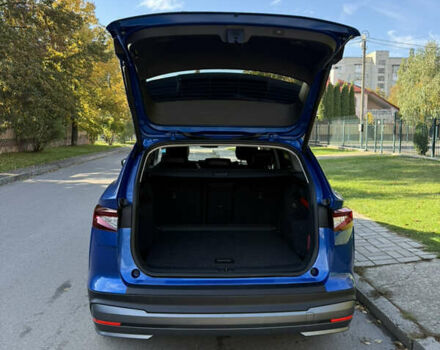 Синий Шкода Enyaq iV, объемом двигателя 0 л и пробегом 77 тыс. км за 29900 $, фото 12 на Automoto.ua