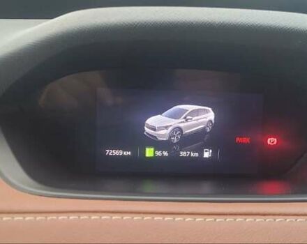 Синий Шкода Enyaq iV, объемом двигателя 0 л и пробегом 72 тыс. км за 25900 $, фото 16 на Automoto.ua