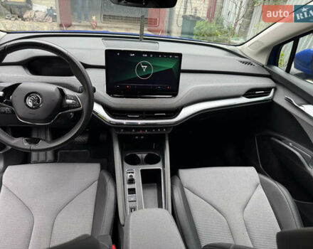 Синий Шкода Enyaq iV, объемом двигателя 0 л и пробегом 21 тыс. км за 24200 $, фото 11 на Automoto.ua