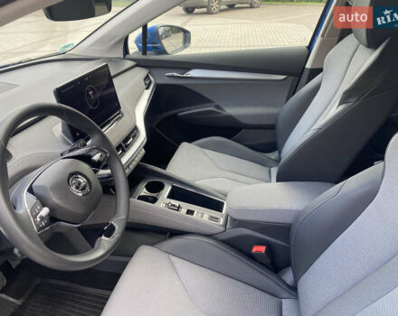 Синий Шкода Enyaq iV, объемом двигателя 0 л и пробегом 20 тыс. км за 24500 $, фото 16 на Automoto.ua