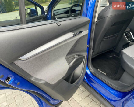 Синий Шкода Enyaq iV, объемом двигателя 0 л и пробегом 20 тыс. км за 24500 $, фото 27 на Automoto.ua
